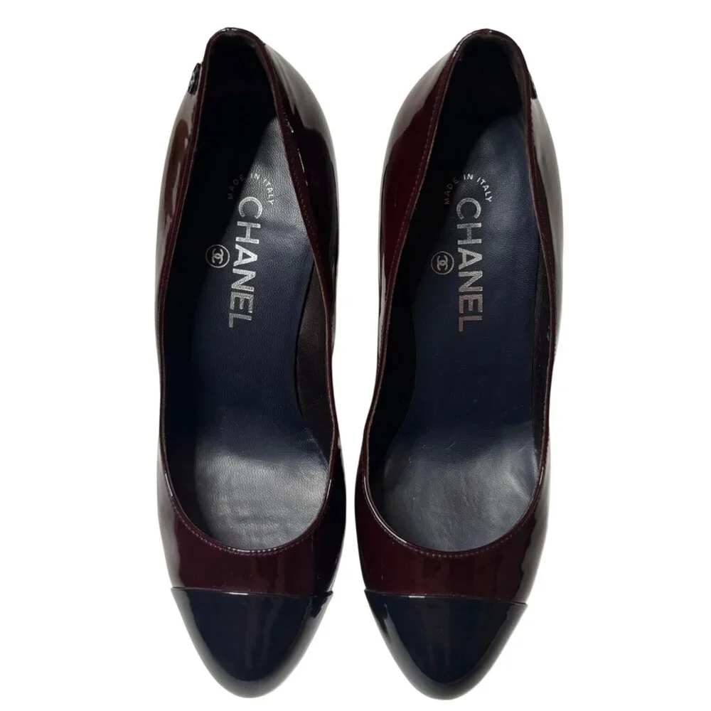 Chanel Black & Burgundy Patent Leather Platform Pumps – Size 39.5 EU / 9.5 US - Picture 4 of 7